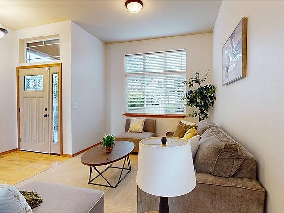 4th image of 21129 Meridian Place W