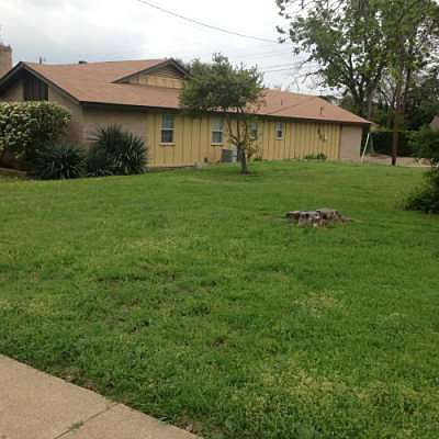 4th image of 3830 Twin Falls St