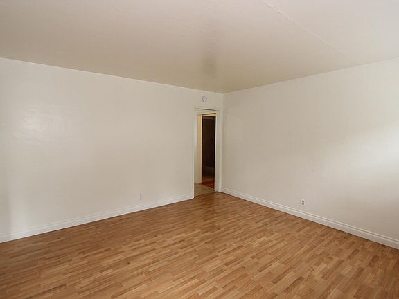 4th image of 1119 E Grand Ave #B