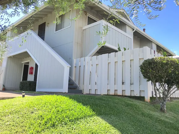 94-713 Paaono St APT K3, Waipahu, HI 96797