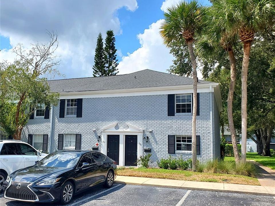 1st image of 220 Lewfield Cir