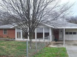 204 N 5th St, Maryville, TN 37804