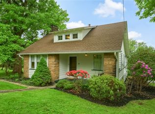 2611 Middle Rd, Glenshaw, PA 15116