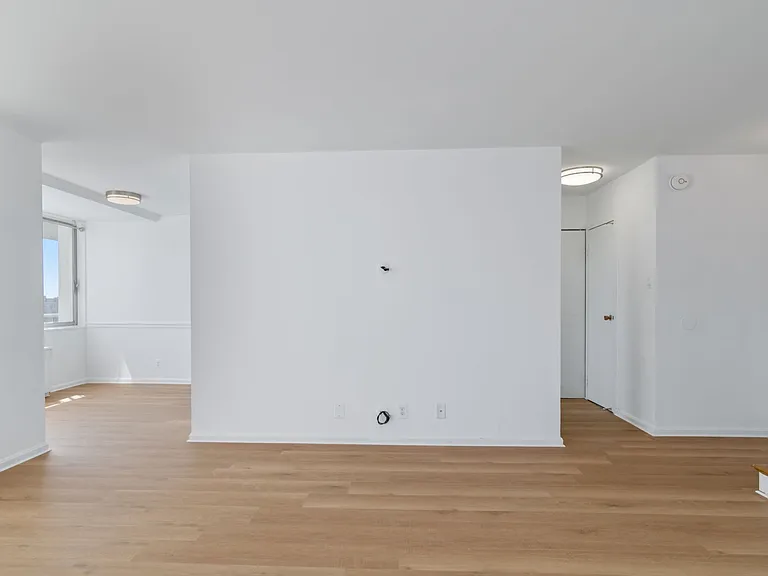 301 N Beauregard St #902 — Photo 11