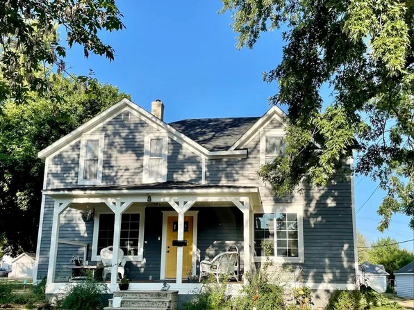 315 N Van Buren Ave, Springfield, MN 56087