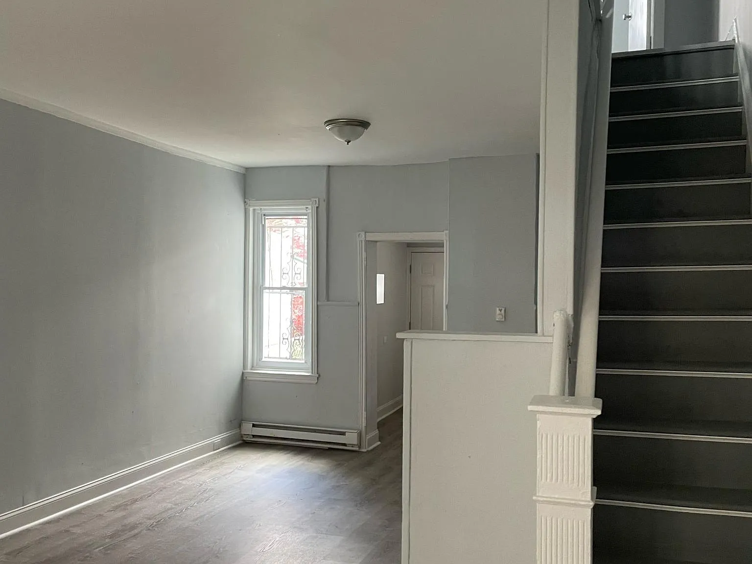 3265 Livingston St — Photo 4