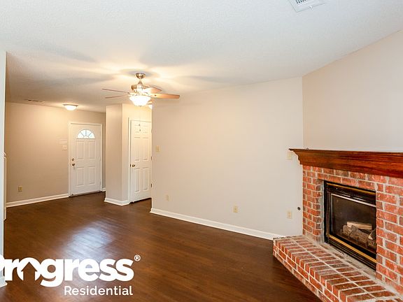 5th image of 7240 English Oak Dr