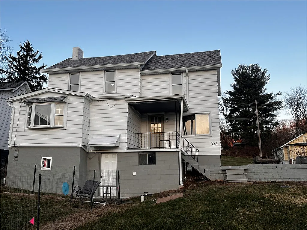 336 N Main St photo 1
