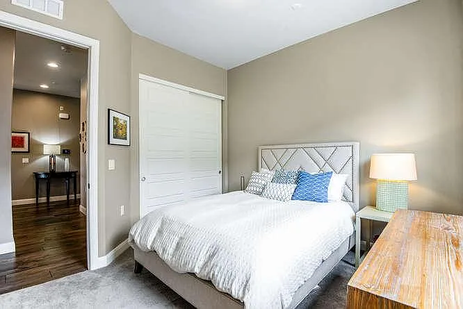 2911 Calmante Ave — Photo 13
