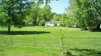 2nd image of 832 Elsworth Pl