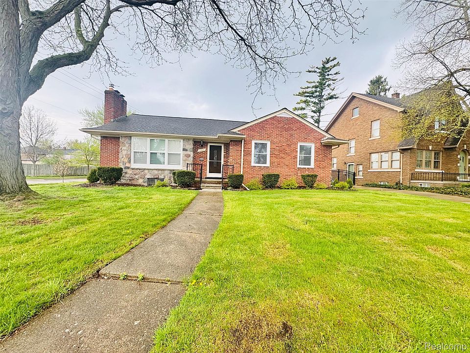 1st image of 1909 S Trenton Dr