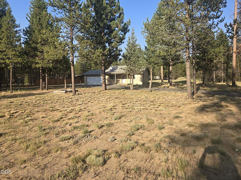 1st image of 52460 Pine Dr