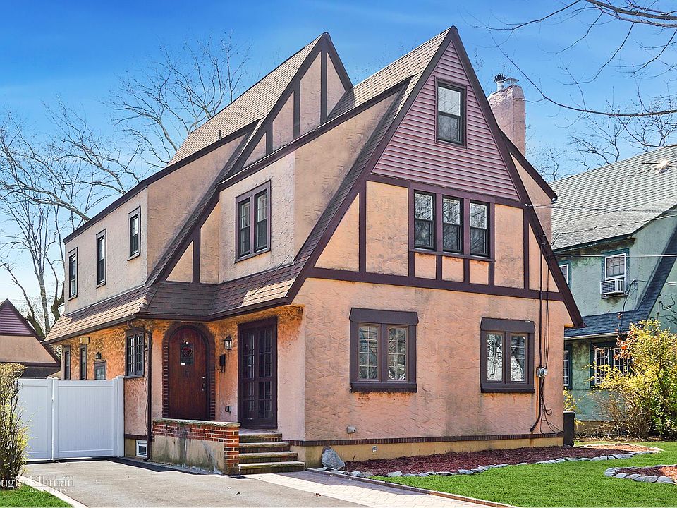 1st image of 710 William St