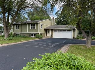 112365 Eitel Cir, Chaska, MN 55318