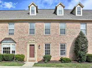 1751 Weatherburn Dr, New Cumberland, PA 17070