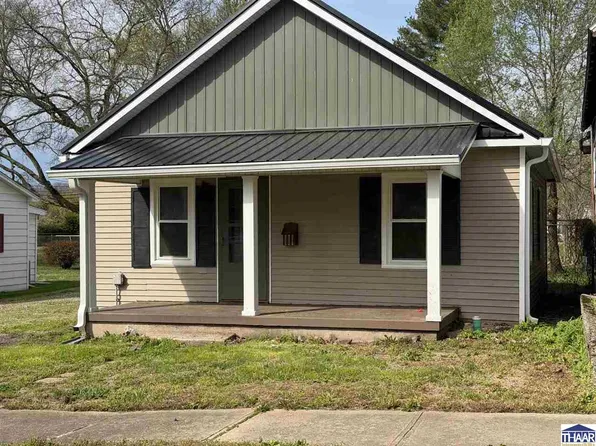 709 S 5th St, Clinton, IN 47842