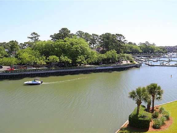 3rd image of 2 Shelter Cove Ln APT 229