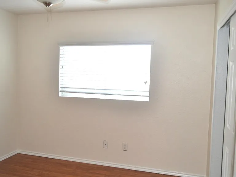 Unit Photo