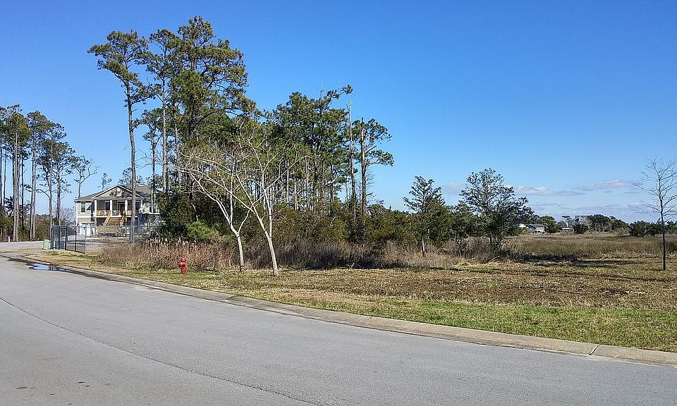 2nd image of 908 Calamanda Ct