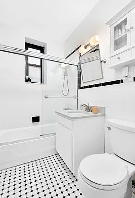 5th image of 345 E 77th St APT 2C