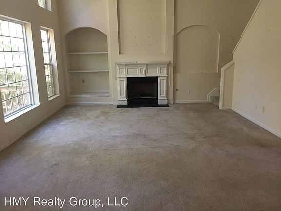 4th image of 3826 Yosemite Park Ln