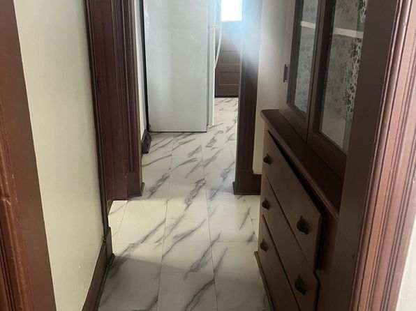 593 3rd St APT 1