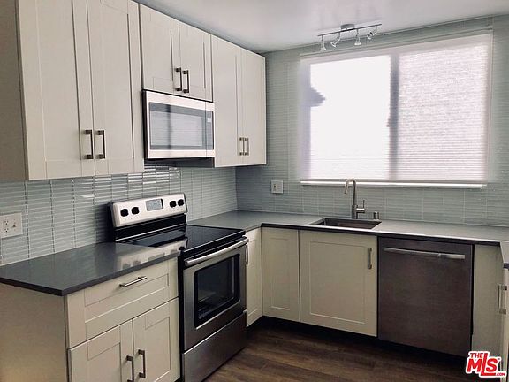 4th image of 5429 Newcastle Ave APT 312
