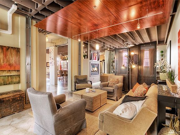 5th image of 744 Market St Unit 403