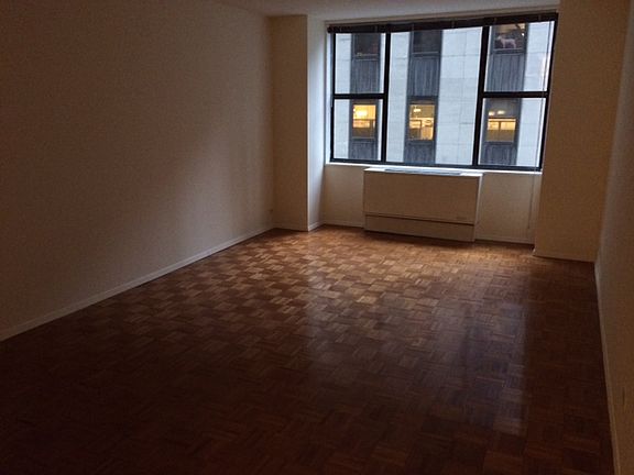 3rd image of 211 W 56th St APT 12G