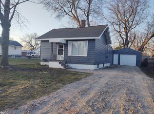 3197 Alpena St, Burton, MI 48529