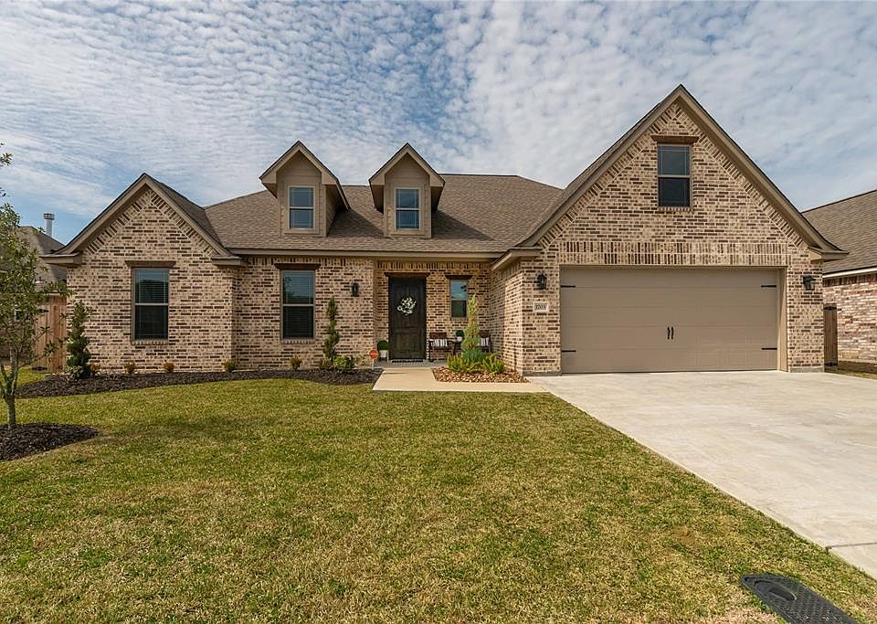 1703 Meadow Run Beaumont TX 77713 MLS 80050048 Zillow