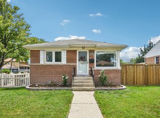 9329 Lincoln Ave, Brookfield, IL 60513