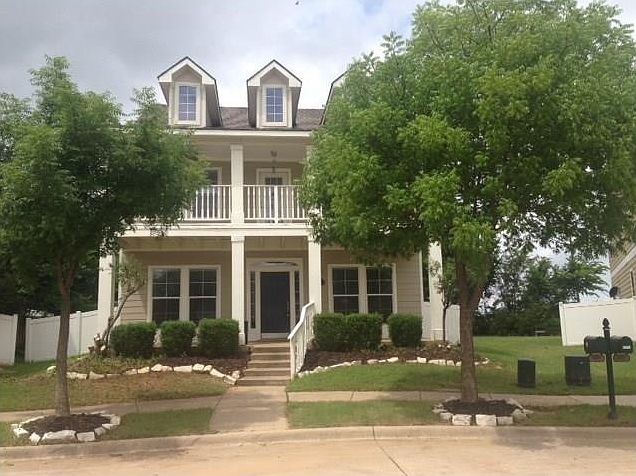 1st image of 1601 Cambridge Dr