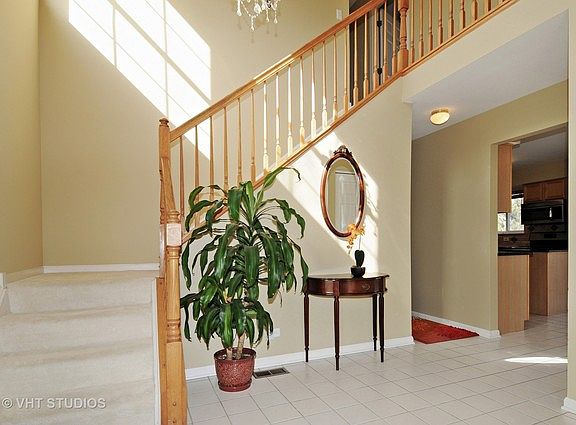 2nd image of 4016 Thatcher Dr