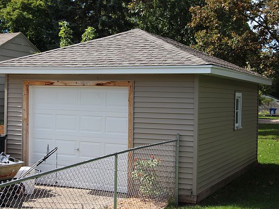 2nd image of 3015 Harvest Ave SW