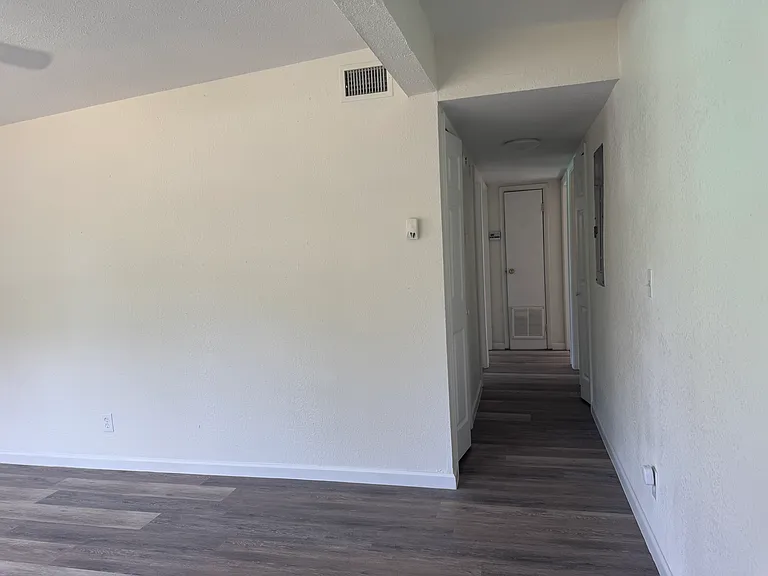 1016 Ardoon St — Photo 12