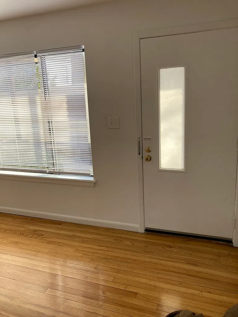 1 bed, 850 sqft, $2,100 — Photo 3