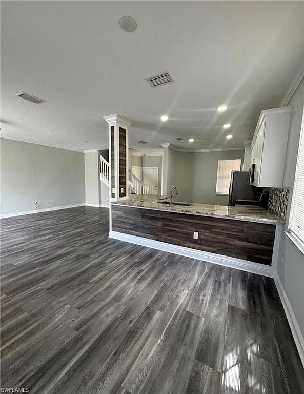 3 bed, 2.5 bath, 1814 sqft, $2,700 — Photo 4
