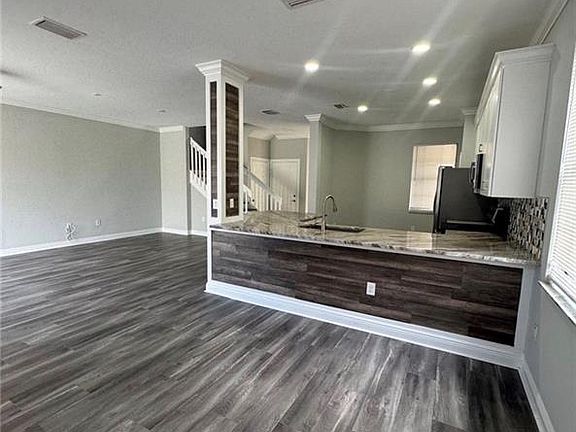 4th image of 7614 Bristol Cir