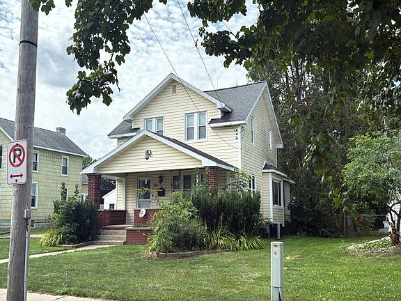 3rd image of 179 S State St