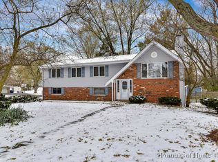 320 S Ott Ave, Glen Ellyn, IL 60137