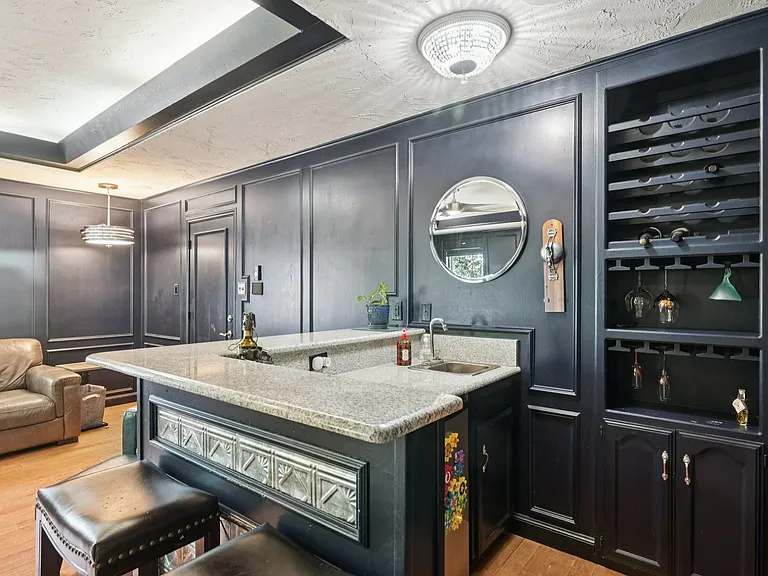 5 Woodlands Ct — Photo 8