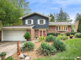 4820 Kimball Ave SE, Kentwood, MI 49508