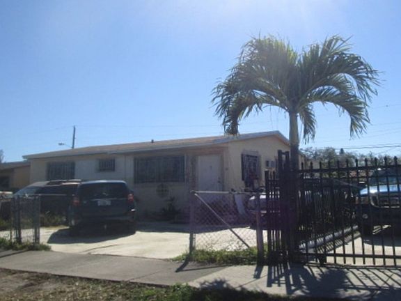 2nd image of 2310 NW 140th St