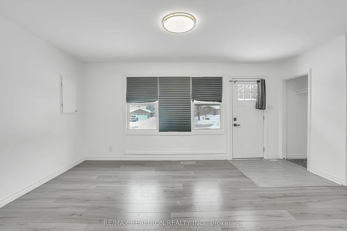 Building Photo - 212 Little Ave