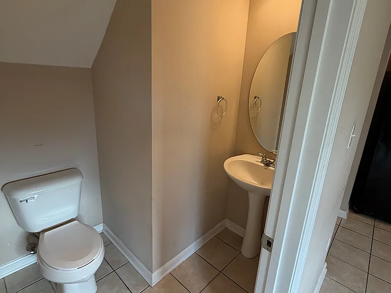 875 Melanie Ln #875 — Photo 8