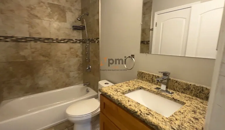 1031 W 59th Pl — Photo 11