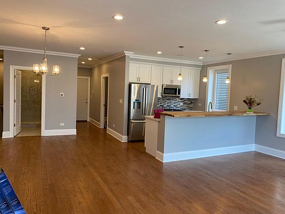 5th image of 4531 N Wolcott Ave #1REAR