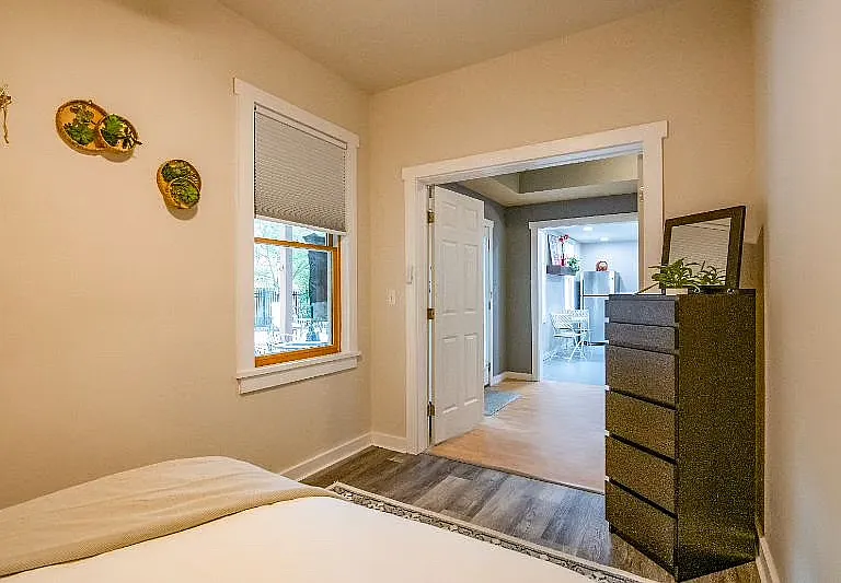 4580 Carriage Walk Ln — Photo 12