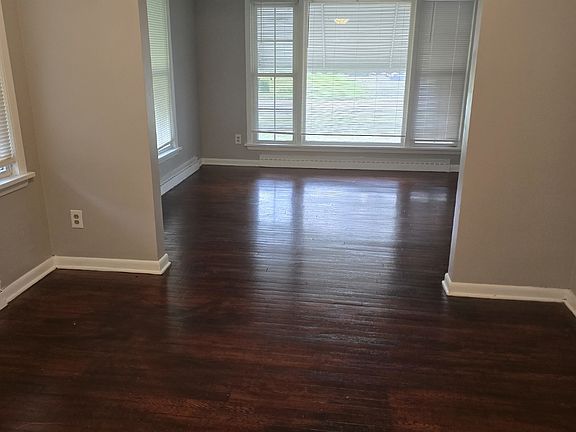 5th image of 15996 Ravine Dr